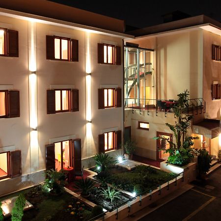 Diana Inn Accommodations Pompeia Exterior foto